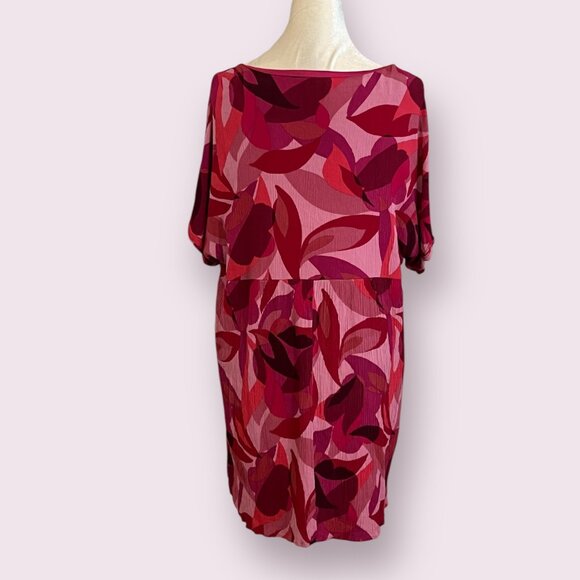 Emily Wonder 2X Pink Red Abstract Floral Tiered V-Neck Crinkle Tunic Dress - Picture 2 of 10